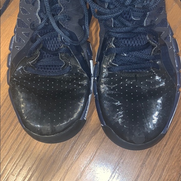 Navy Blue basketball shoes - Picture 4 of 4